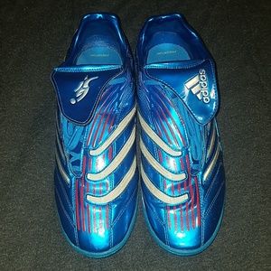 adidas predator traxion